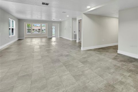 Casa en alquiler en Orlando, Florida, 5 dormitorios, 240.8 m2 № 1877105 - foto 24