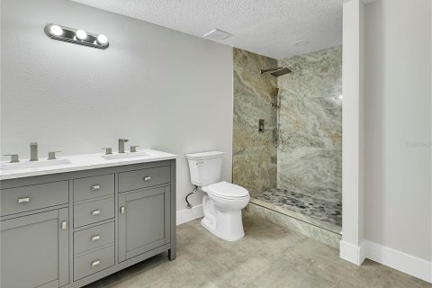 Casa en alquiler en Orlando, Florida, 5 dormitorios, 240.8 m2 № 1877105 - foto 22