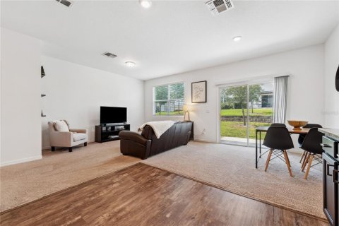 Townhouse in Davenport, Florida 3 bedrooms, 130.43 sq.m. № 1760528 - photo 7