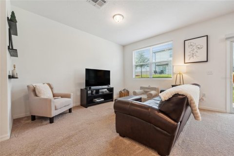 Townhouse in Davenport, Florida 3 bedrooms, 130.43 sq.m. № 1760528 - photo 6
