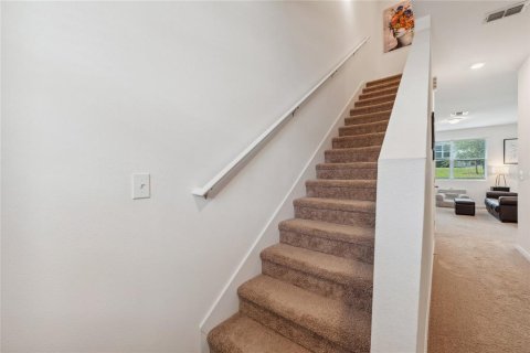 Townhouse in Davenport, Florida 3 bedrooms, 130.43 sq.m. № 1760528 - photo 17