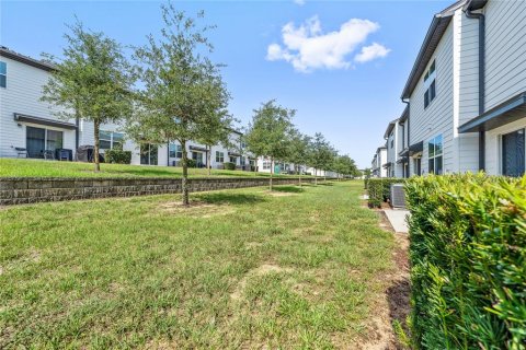 Townhouse in Davenport, Florida 3 bedrooms, 130.43 sq.m. № 1760528 - photo 27