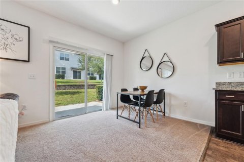 Townhouse in Davenport, Florida 3 bedrooms, 130.43 sq.m. № 1760528 - photo 13