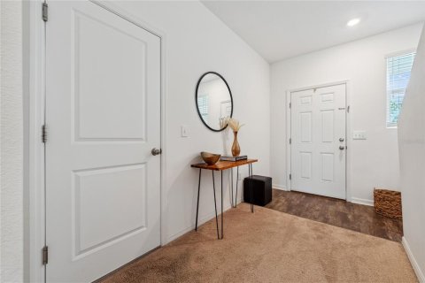 Townhouse in Davenport, Florida 3 bedrooms, 130.43 sq.m. № 1760528 - photo 15