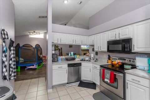 Casa en venta en Winter Haven, Florida, 3 dormitorios, 124.3 m2 № 1911592 - foto 5