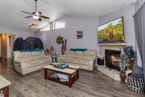 Casa en venta en Winter Haven, Florida, 3 dormitorios, 124.3 m2 № 1911592 - foto 10
