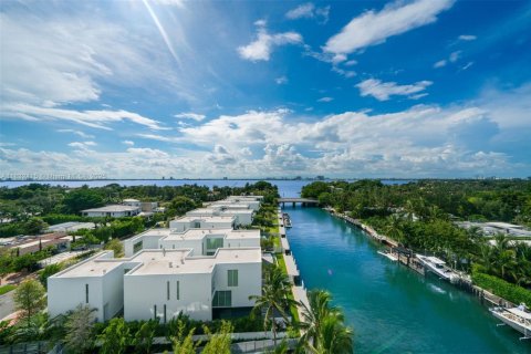 Copropriété à louer à Miami Beach, Floride: 3 chambres, 294.78 m2 № 1816381 - photo 28