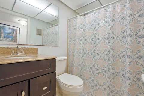 Condominio en venta en Miami, Florida, 2 dormitorios, 77.57 m2 № 2027480 - foto 12