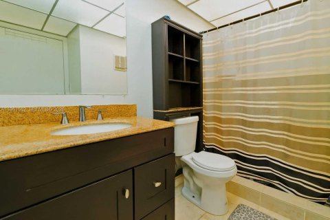 Condominio en venta en Miami, Florida, 2 dormitorios, 77.57 m2 № 2027480 - foto 14