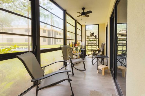 Condominio en venta en Miami, Florida, 2 dormitorios, 77.57 m2 № 2027480 - foto 8