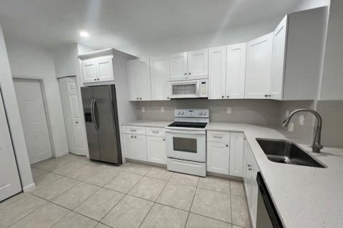 Touwnhouse à louer à Weston, Floride: 4 chambres, 166.3 m2 № 2303405 - photo 11