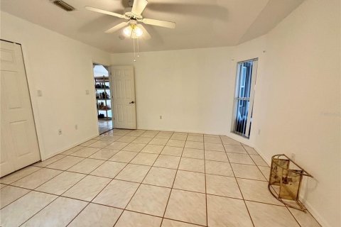 Villa ou maison à vendre à Port Charlotte, Floride: 3 chambres, 156.26 m2 № 2144207 - photo 13