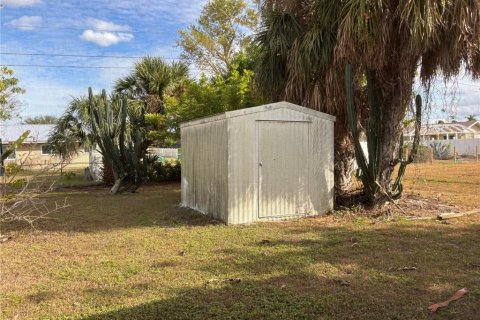 Villa ou maison à vendre à Port Charlotte, Floride: 3 chambres, 156.26 m2 № 2144207 - photo 23