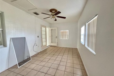 Villa ou maison à vendre à Port Charlotte, Floride: 3 chambres, 156.26 m2 № 2144207 - photo 12