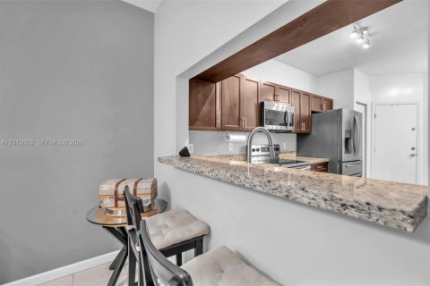 Touwnhouse à vendre à Boca Raton, Floride: 3 chambres, 144.28 m2 № 2076327 - photo 14