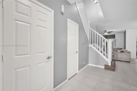 Touwnhouse à vendre à Boca Raton, Floride: 3 chambres, 144.28 m2 № 2076327 - photo 4