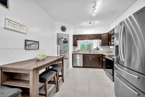 Touwnhouse à vendre à Boca Raton, Floride: 3 chambres, 144.28 m2 № 2076327 - photo 10