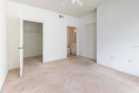 Condo in Orlando, Florida, 2 bedrooms  № 1537955 - photo 12