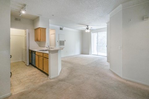 Condo in Orlando, Florida, 2 bedrooms  № 1537955 - photo 5