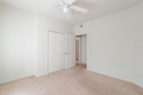 Condo in Orlando, Florida, 2 bedrooms  № 1537955 - photo 10