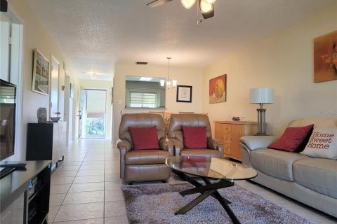 Copropriété à louer à Sarasota, Floride: 2 chambres, 106.37 m2 № 2205311 - photo 8