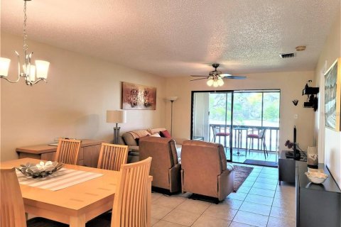 Copropriété à louer à Sarasota, Floride: 2 chambres, 106.37 m2 № 2205311 - photo 14