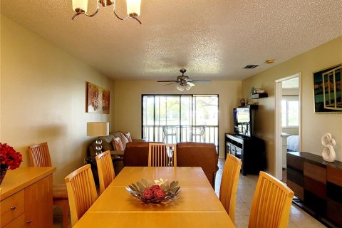 Copropriété à louer à Sarasota, Floride: 2 chambres, 106.37 m2 № 2205311 - photo 11