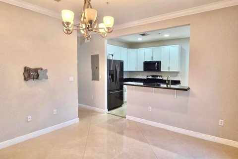 Townhouse in Tamarac, Florida 3 bedrooms, 142.7 sq.m. № 2250861 - photo 10