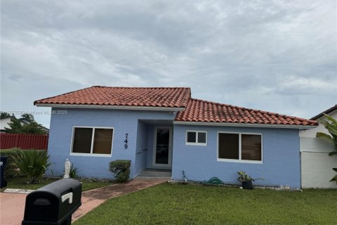 Villa ou maison à vendre à Miami, Floride: 2 chambres, 108.79 m2 № 1930443 - photo 1