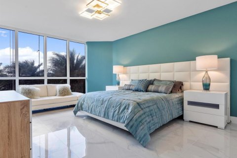 Condo in Fort Lauderdale, Florida, 3 bedrooms № 2081533 - photo 9
