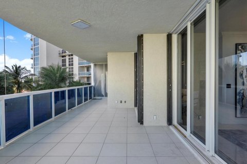 Condo in Fort Lauderdale, Florida, 3 bedrooms № 2081533 - photo 8