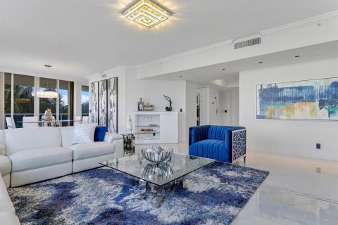 Condo in Fort Lauderdale, Florida, 3 bedrooms № 2081533