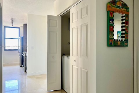 Copropriété à louer à West Palm Beach, Floride: 2 chambres, 99.87 m2 № 1931725 - photo 7