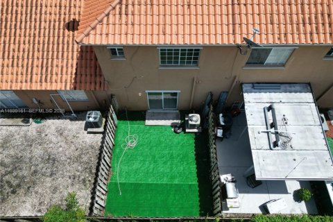 Touwnhouse à louer à Miami, Floride: 3 chambres, 132.01 m2 № 1997541 - photo 22