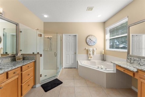 Casa en venta en Apopka, Florida, 5 dormitorios, 307.51 m2 № 2383468 - foto 17