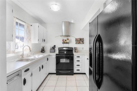 Condominio en venta en Apopka, Florida, 2 dormitorios, 91.04 m2 № 1771423 - foto 9