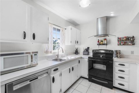 Condominio en venta en Apopka, Florida, 2 dormitorios, 91.04 m2 № 1771423 - foto 10