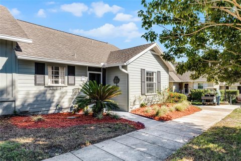 Condominio en venta en Apopka, Florida, 2 dormitorios, 91.04 m2 № 1771423 - foto 2