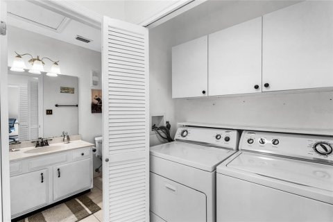 Condominio en venta en Apopka, Florida, 2 dormitorios, 91.04 m2 № 1771423 - foto 23