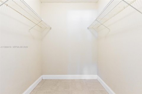 Condo in Weston, Florida, 2 bedrooms  № 2029560 - photo 18