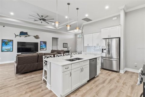 Villa ou maison à vendre à Port Charlotte, Floride: 3 chambres, 172.15 m2 № 2436743 - photo 4