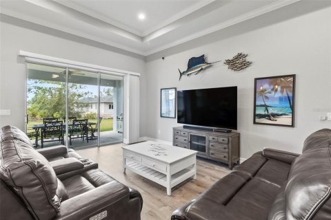 Villa ou maison à vendre à Port Charlotte, Floride: 3 chambres, 172.15 m2 № 2436743 - photo 10