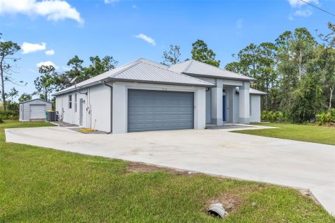 Villa ou maison à vendre à Port Charlotte, Floride: 3 chambres, 172.15 m2 № 2436743 - photo 24