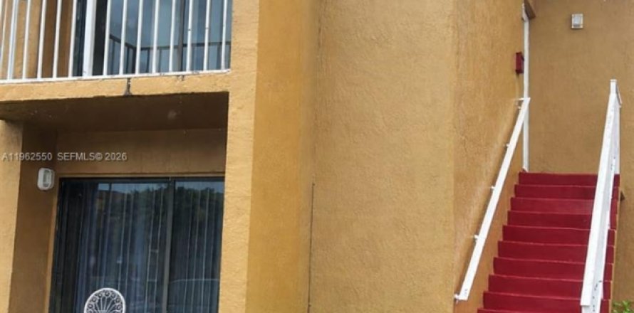 Кондоминиум с 1 спальней в Майами, Флорида № 2029079