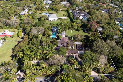 Terreno en venta en South Miami, Florida № 1889758 - foto 1
