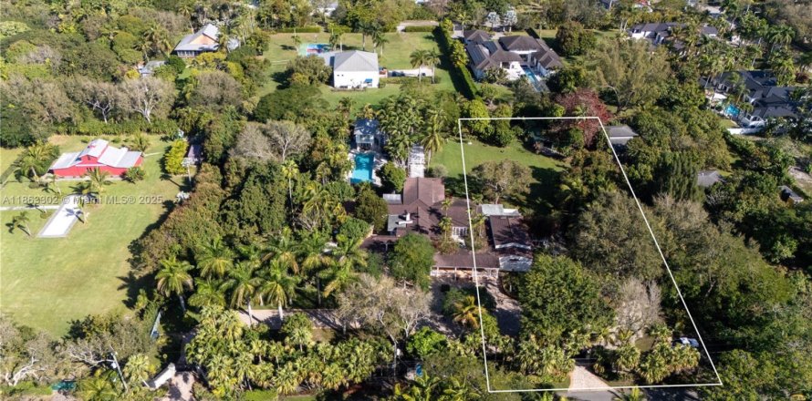 Terreno en South Miami, Florida № 1889758