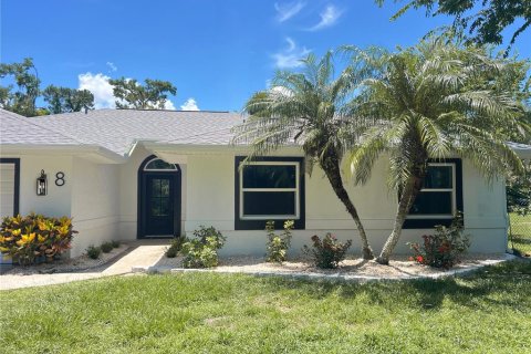 House in Palm Coast, Florida 3 bedrooms, 183.3 sq.m. № 1793703 - photo 1