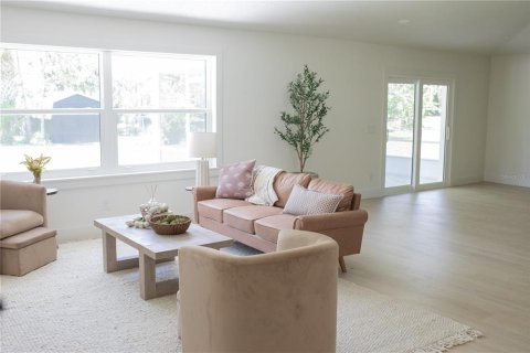 House in Palm Coast, Florida 3 bedrooms, 183.3 sq.m. № 1793703 - photo 5
