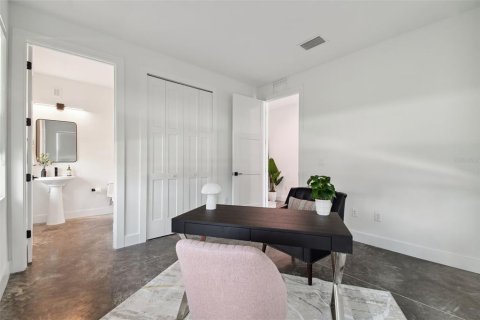 Купить таунхаус в Сент-Питерсберг, Флорида 8 комнат, 193.14м2, № 1878271 - фото 13