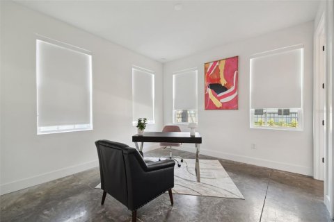 Купить таунхаус в Сент-Питерсберг, Флорида 8 комнат, 193.14м2, № 1878271 - фото 11